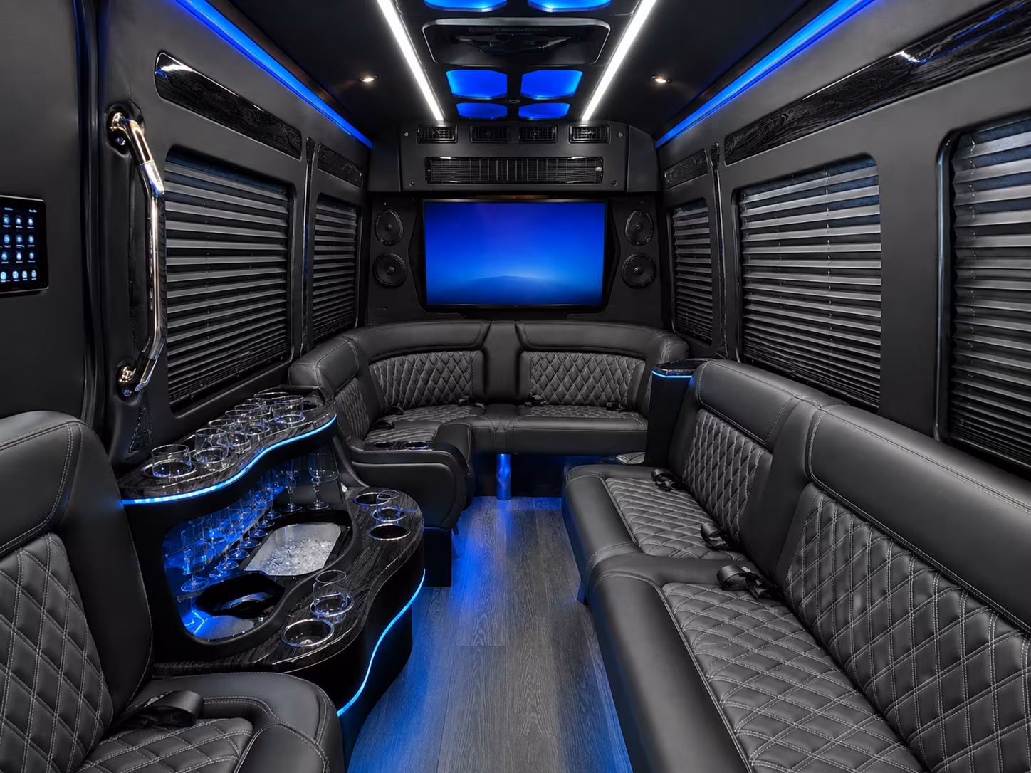 bellflowercharterbuscompany com makes it possible to find prom buses across the bellflower area fast