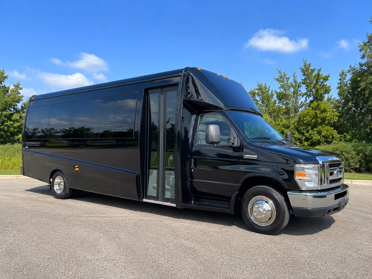 downey corporate shuttle buses for downey businesses