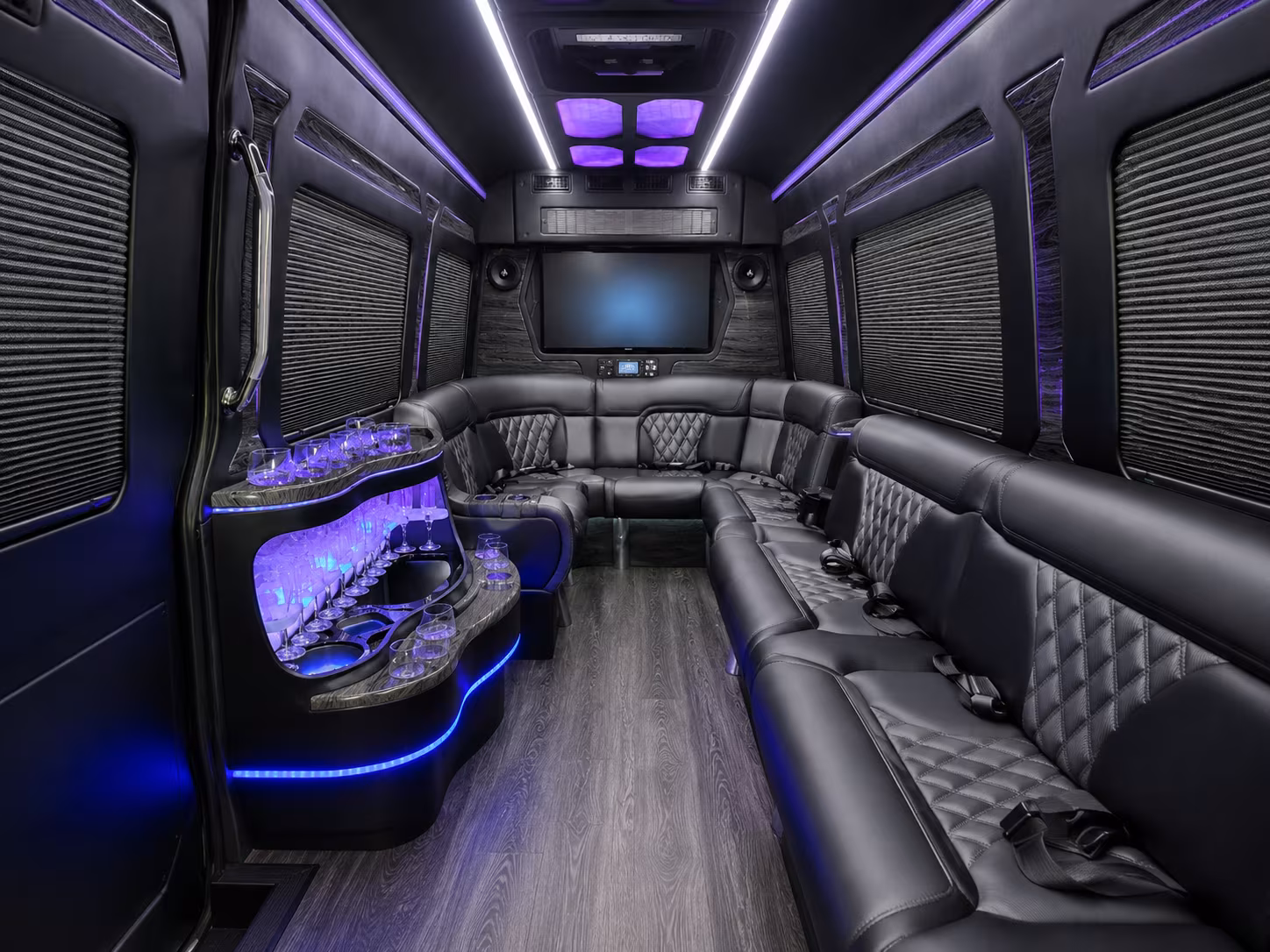 find the right bus for a temecula wine tour or casino run from bellflower