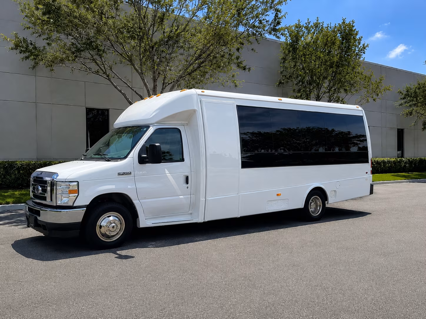 long beach and lakewood wedding venues are easy with a charter bus