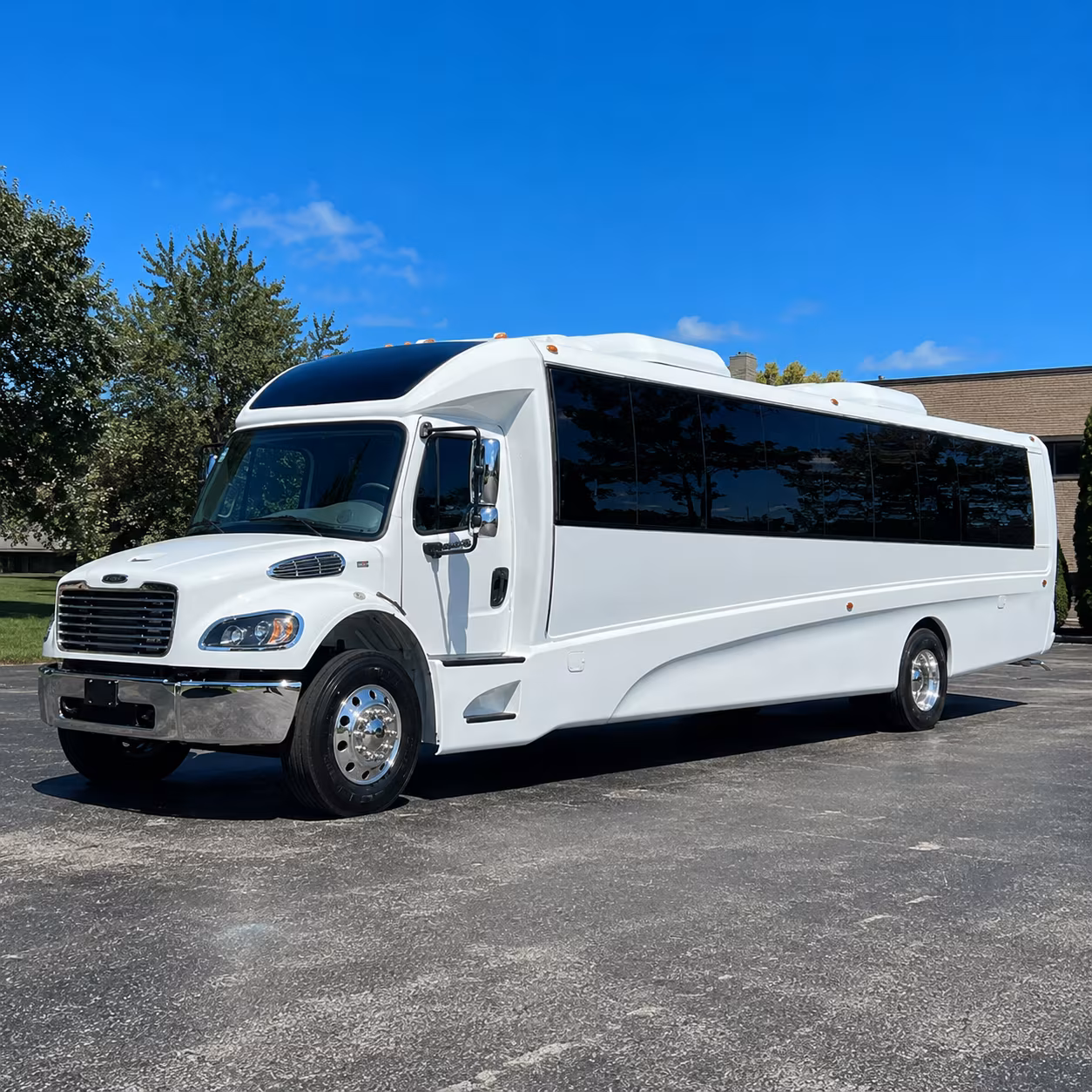 prom and graduation bus rentals for bellflower schools
