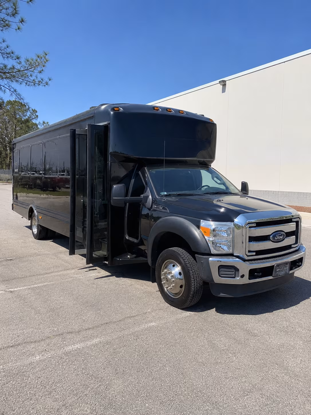 quinceanera birthday and special occasion party bus rentals in bellflower